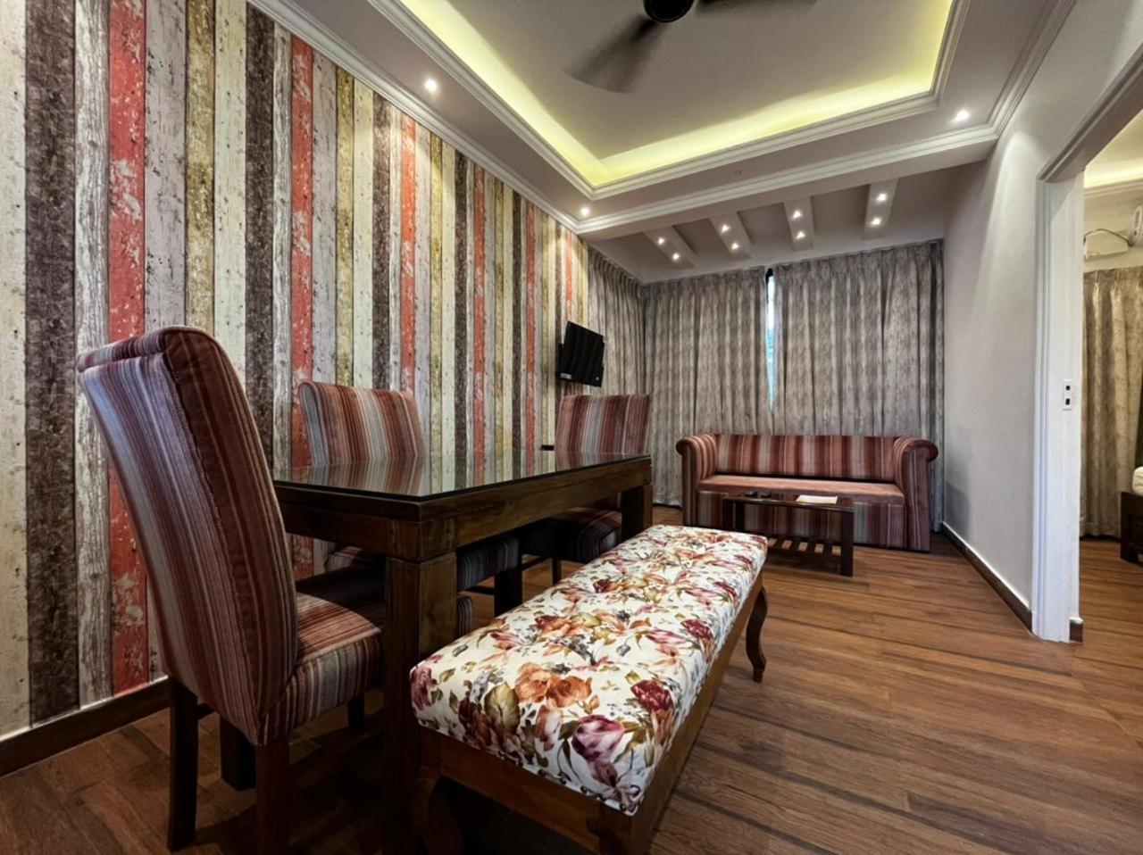 Santa Monica Resort - Calangute Extérieur photo